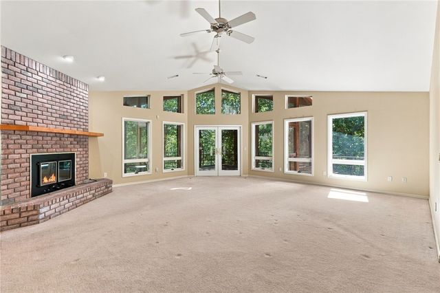 9118 Summer Shade Road, Rogers, AR 72756