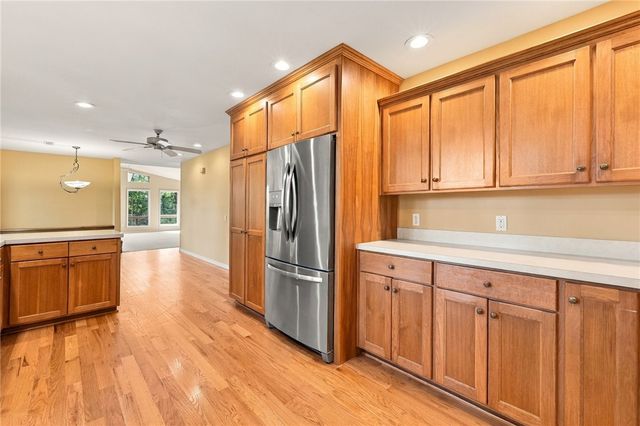9118 Summer Shade Road, Rogers, AR 72756