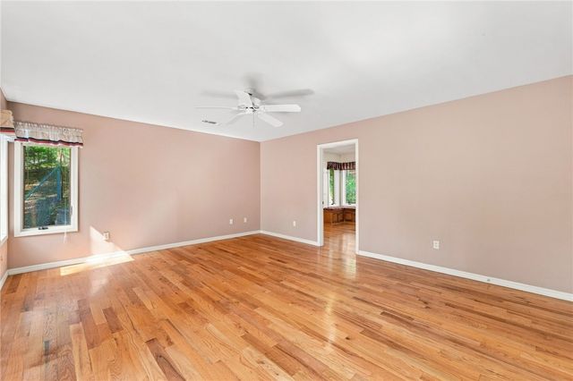 9118 Summer Shade Road, Rogers, AR 72756