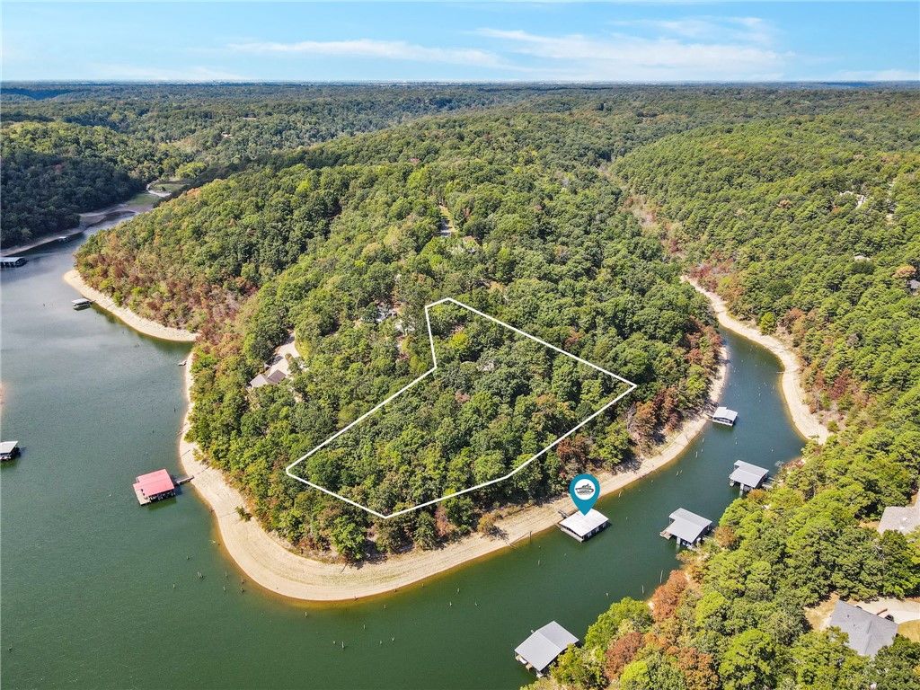 9118 Summer Shade Road, Rogers, AR 72756