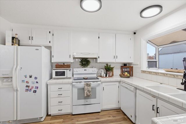 615 Chyrl Way, Suisun City, CA 94585