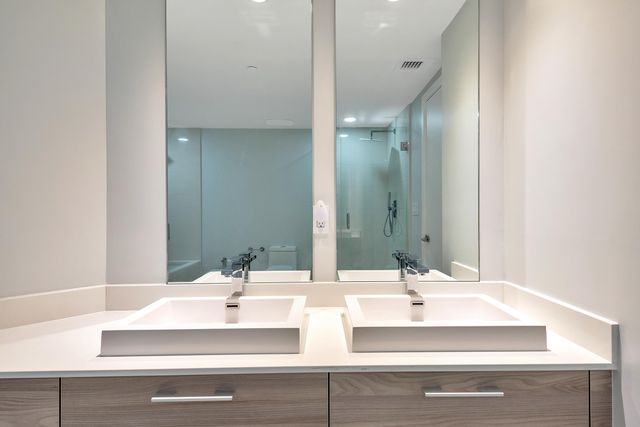 1300 S Miami Avenue 2401, Miami, FL 33130