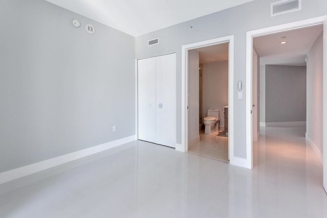 1300 S Miami Avenue 2401, Miami, FL 33130