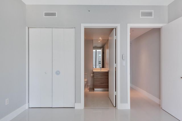 1300 S Miami Avenue 2401, Miami, FL 33130