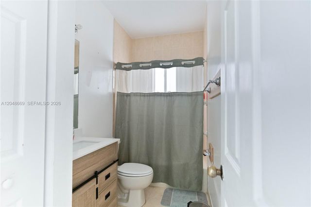 249 SE 32nd Ave, Homestead, FL 33033