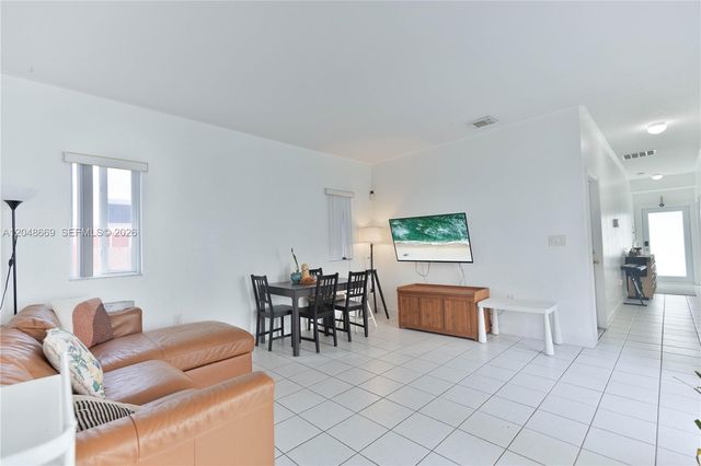 249 SE 32nd Ave, Homestead, FL 33033