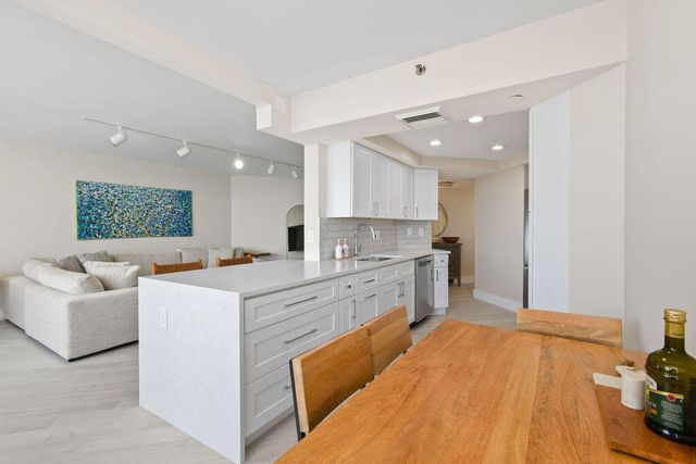 3560 S Ocean Boulevard 907, South Palm Beach, FL 33480