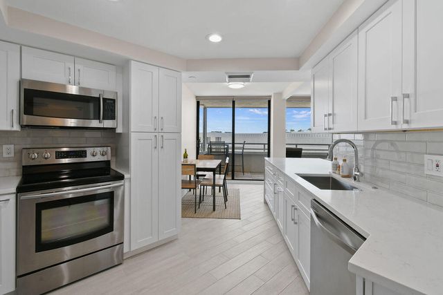 3560 S Ocean Boulevard 907, South Palm Beach, FL 33480