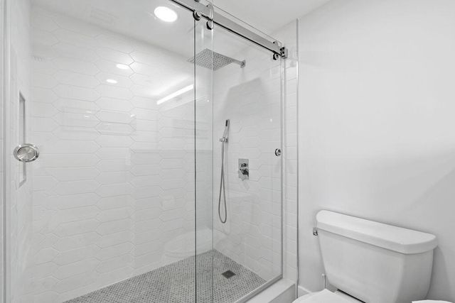 3560 S Ocean Boulevard 907, South Palm Beach, FL 33480