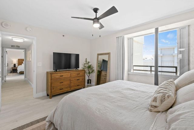 3560 S Ocean Boulevard 907, South Palm Beach, FL 33480
