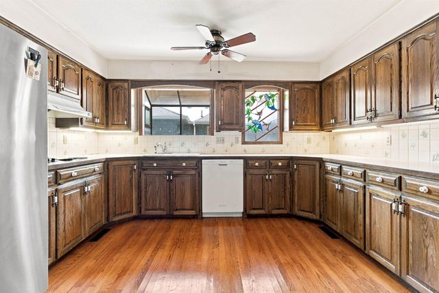 1343 N Caddy Ln, Wichita, KS 67212
