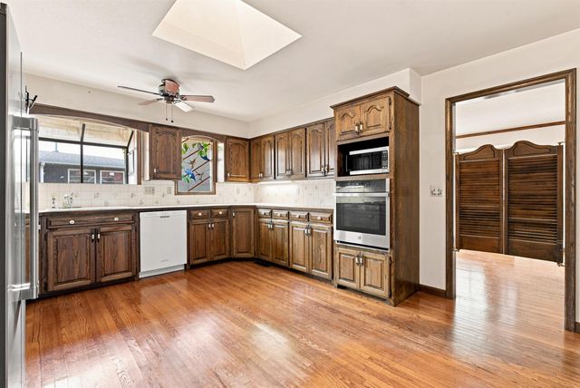 1343 N Caddy Ln, Wichita, KS 67212