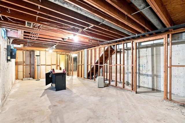 1343 N Caddy Ln, Wichita, KS 67212