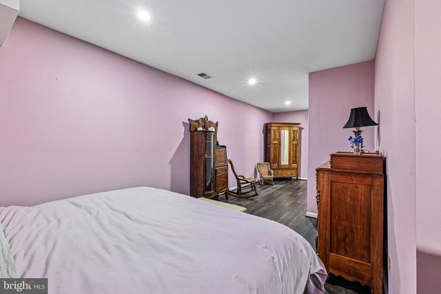 1360 SNOW MEADOW LN, Mclean, VA 22102