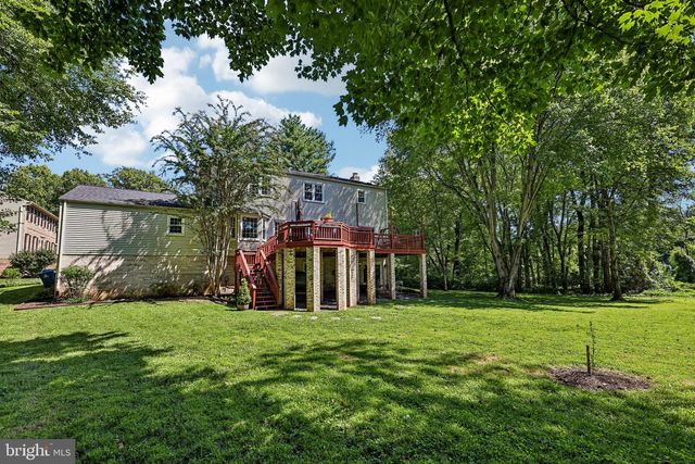 1360 SNOW MEADOW LN, Mclean, VA 22102
