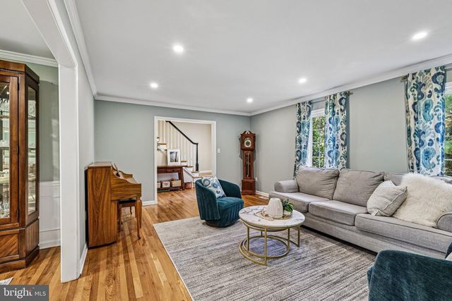 1360 SNOW MEADOW LN, Mclean, VA 22102