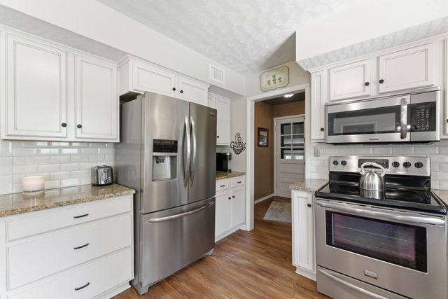 899 Carters Creek Pike, Columbia, TN 38401