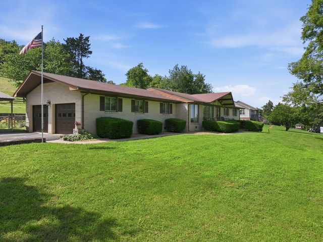 899 Carters Creek Pike, Columbia, TN 38401