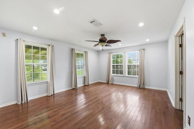 2922 Pansy Street, Pasadena, TX 77503