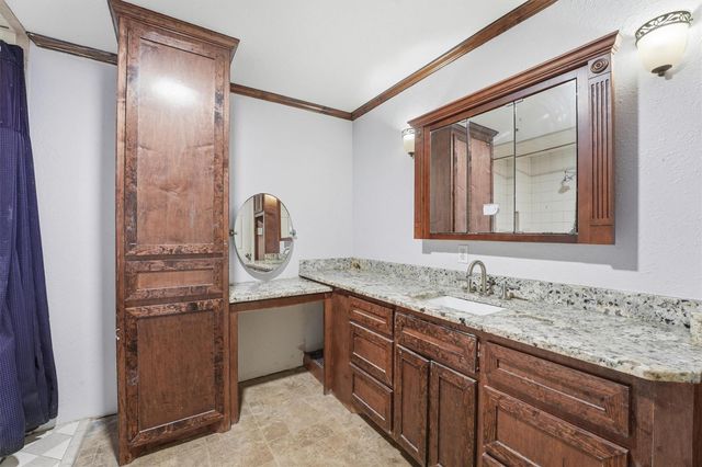 2922 Pansy Street, Pasadena, TX 77503