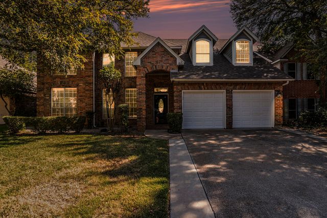 6119 Fox Hunt Drive, Arlington, TX 76001