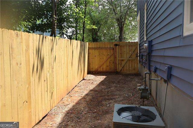 1161 Ridgecrest Lane SE, Smyrna, GA 30080