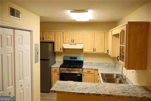 1161 Ridgecrest Lane SE, Smyrna, GA 30080