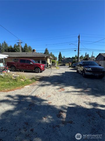 203 112th Street SE, Everett, WA 98208