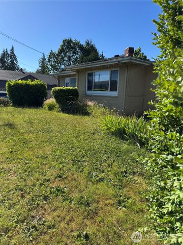 203 112th Street SE, Everett, WA 98208