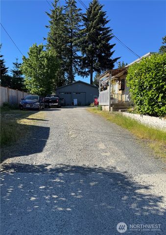 203 112th Street SE, Everett, WA 98208