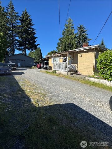 203 112th Street SE, Everett, WA 98208