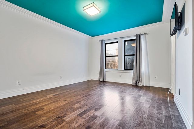 466 Commonwealth Ave 204, Boston, MA 02215