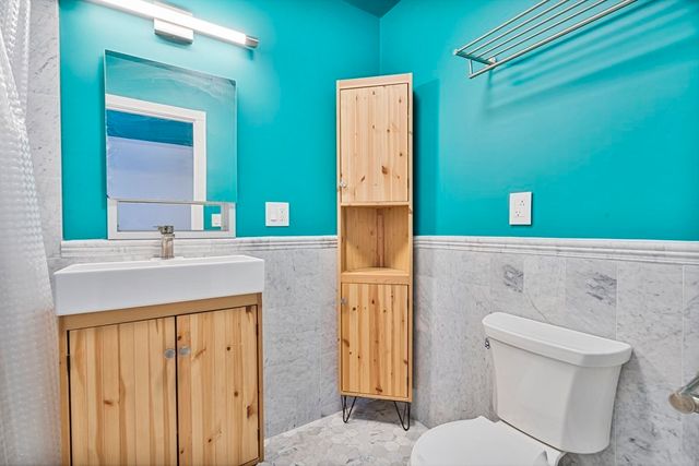 466 Commonwealth Ave 204, Boston, MA 02215
