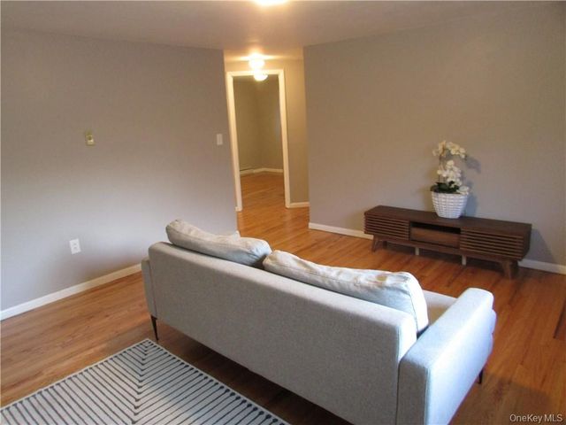 1204 Parr Lake Drive 12D, Newburgh, NY 12550