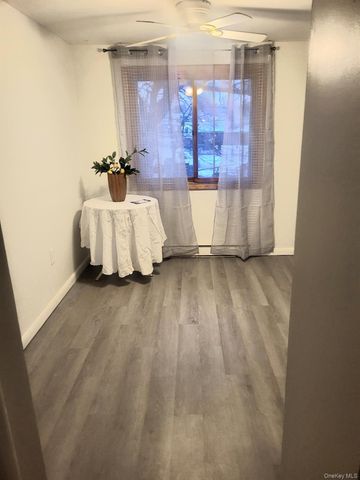 1204 Parr Lake Drive 12D, Newburgh, NY 12550