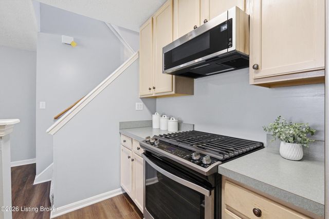 213 S Jane St, Louisville, KY 40206