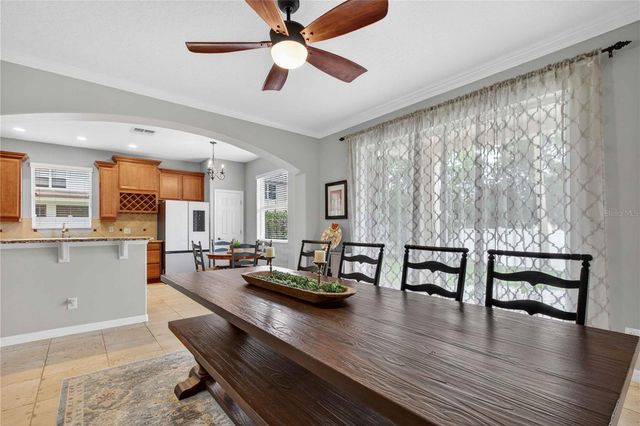 303 W BLUE WATER EDGE DRIVE, Eustis, FL 32736