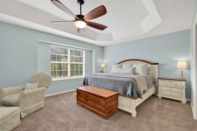303 W BLUE WATER EDGE DRIVE, Eustis, FL 32736