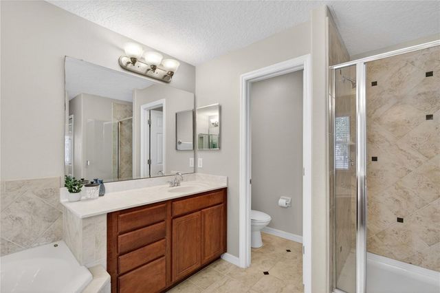303 W BLUE WATER EDGE DRIVE, Eustis, FL 32736