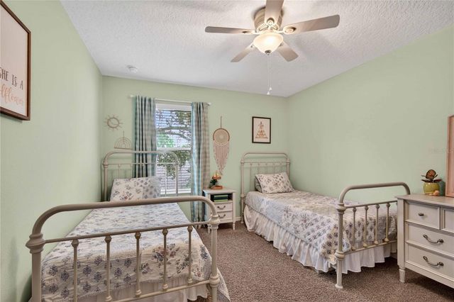 303 W BLUE WATER EDGE DRIVE, Eustis, FL 32736
