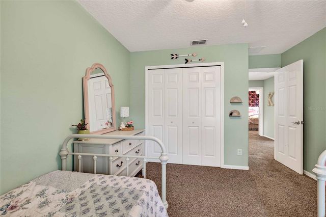 303 W BLUE WATER EDGE DRIVE, Eustis, FL 32736