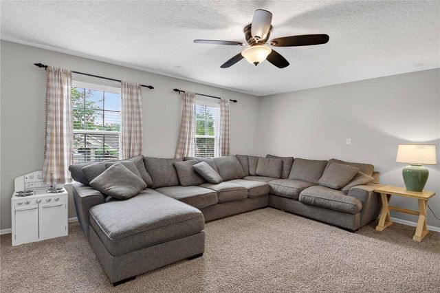303 W BLUE WATER EDGE DRIVE, Eustis, FL 32736