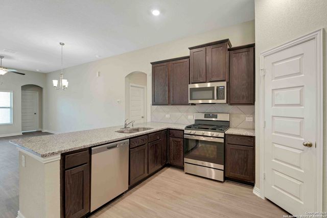 9318 Frio Landing, Converse, TX 78109