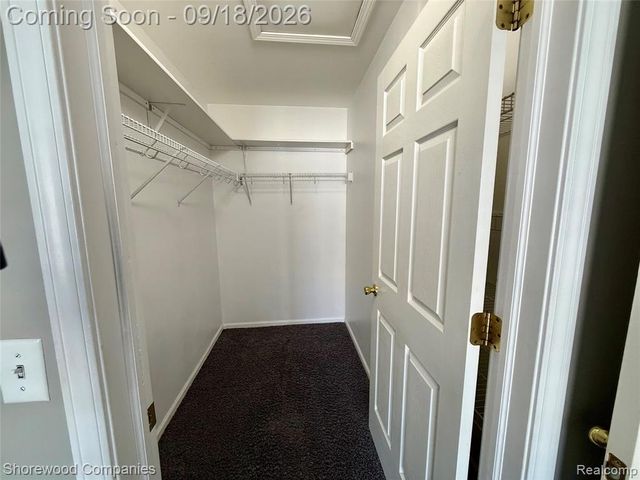 16390 Chatham Drive 150, Macomb, MI 48044