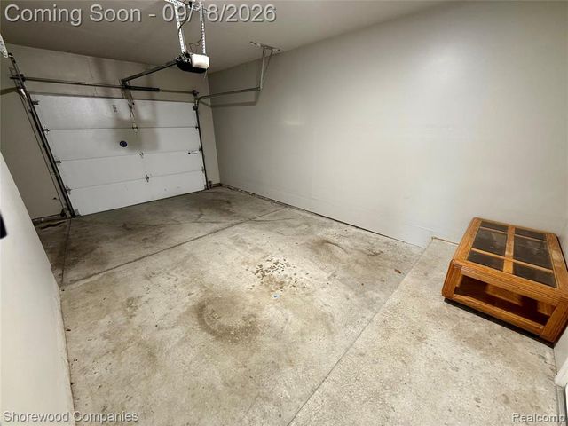 16390 Chatham Drive 150, Macomb, MI 48044