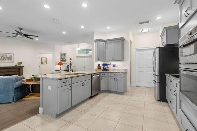 3 LEEDS PLACE, Palm Coast, FL 32137