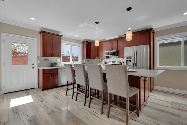 4433 Fair Ave, Oakland, CA 94619