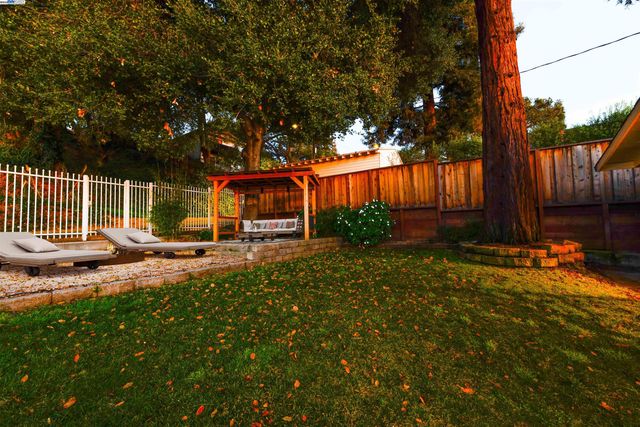 4433 Fair Ave, Oakland, CA 94619