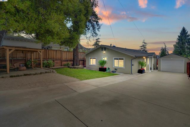 4433 Fair Ave, Oakland, CA 94619