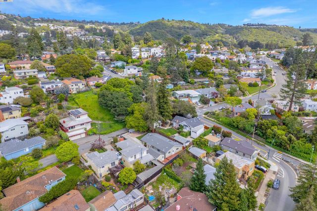 4433 Fair Ave, Oakland, CA 94619